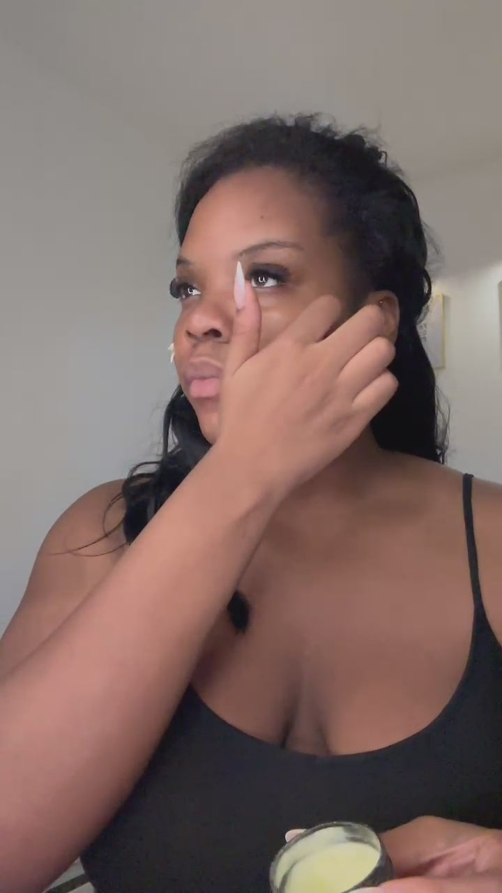 Charger la vidéo : Melaclear CreamCible les taches pigmentaires